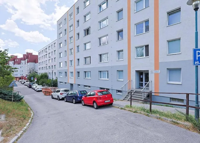 Mozartova- Quiet Getaway With A View Of The Danube Appartement