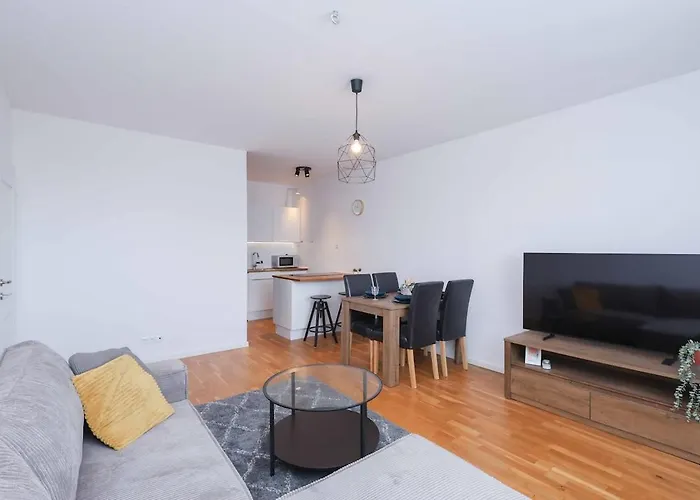 Mozartova- Quiet Getaway With A View Of The Danube