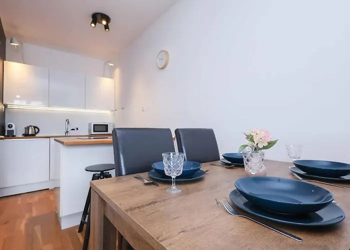 Mozartova- Quiet Getaway With A View Of The Danube Apartment Bratislava