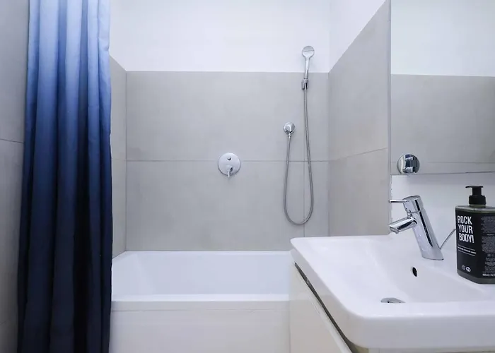 Mozartova- Quiet Getaway With A View Of The Danube Appartement Bratislava