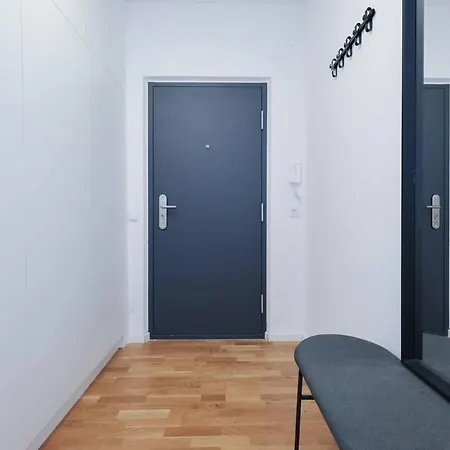 Mozartova- Quiet Getaway With A View Of The Danube Apartament